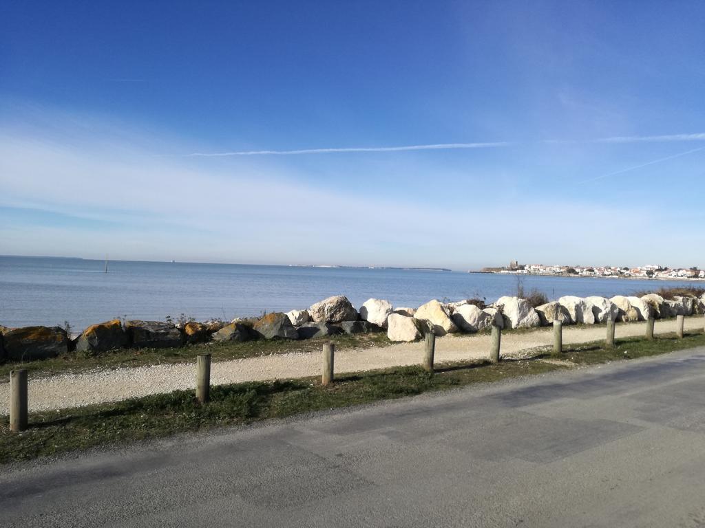 La Salamandre Fouras Buitenkant foto